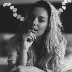 Meet your Posher, Amelia